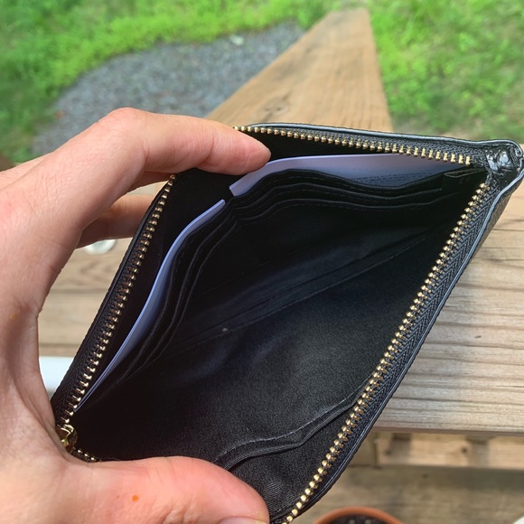 Authentic Coach Crossgrain leather Lg zip Wristlet - Picture 4 of 8